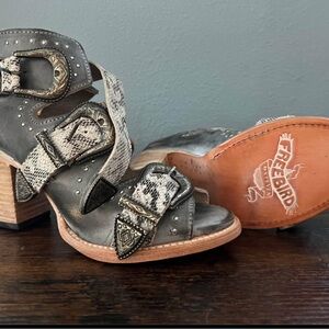 Freebird by Steven VIOLET - Starry Gray and Black Sandals Size 9 NEW-NEVER WORN